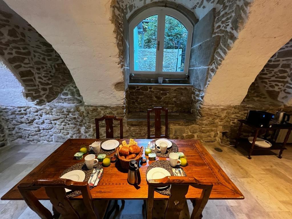 Sci Les Remparts De Mirepoix Bed & Breakfast Mirepoix  Luaran gambar